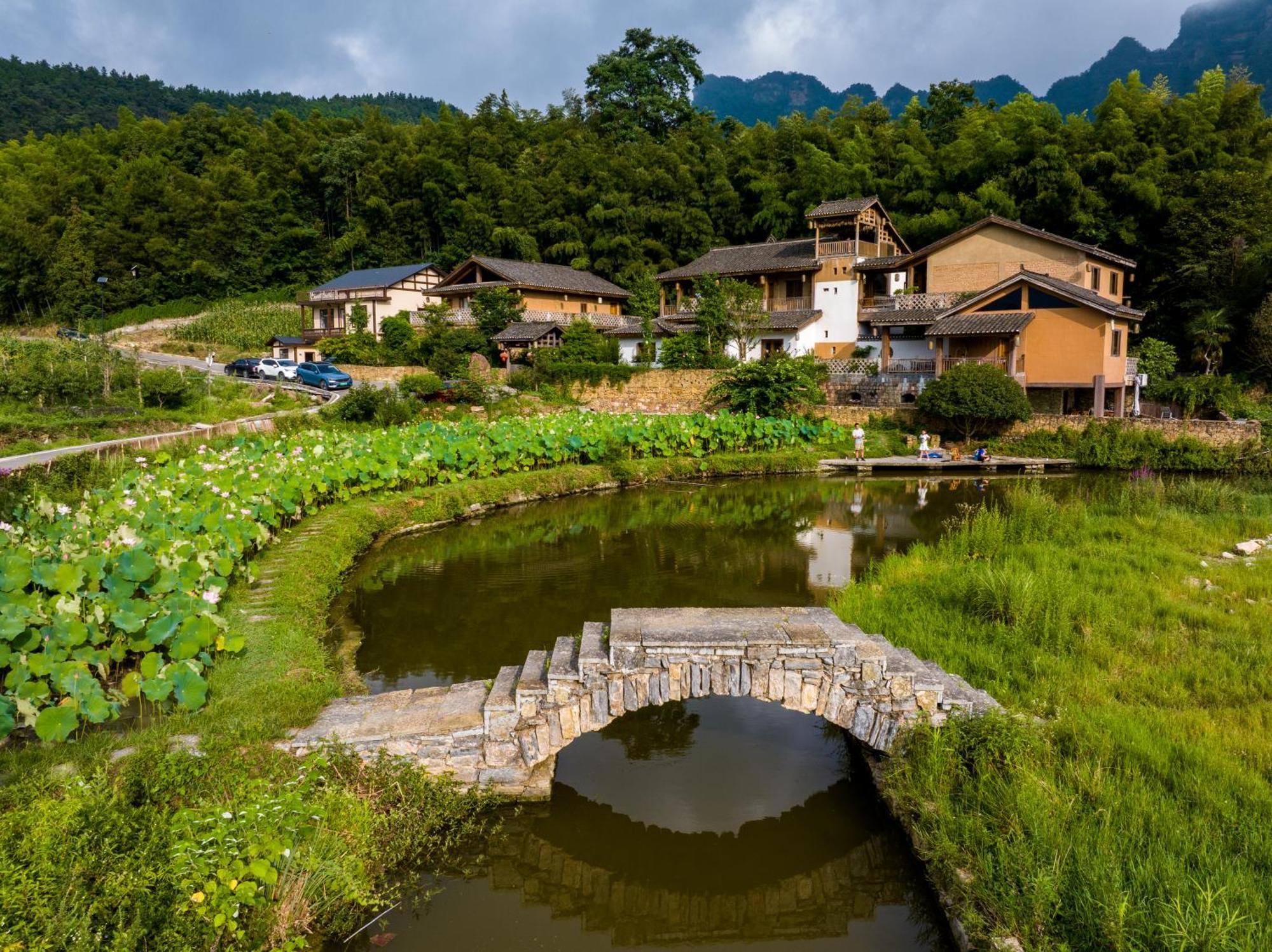 Dayong Antique Feature Resort Чжанцзяцзе Экстерьер фото