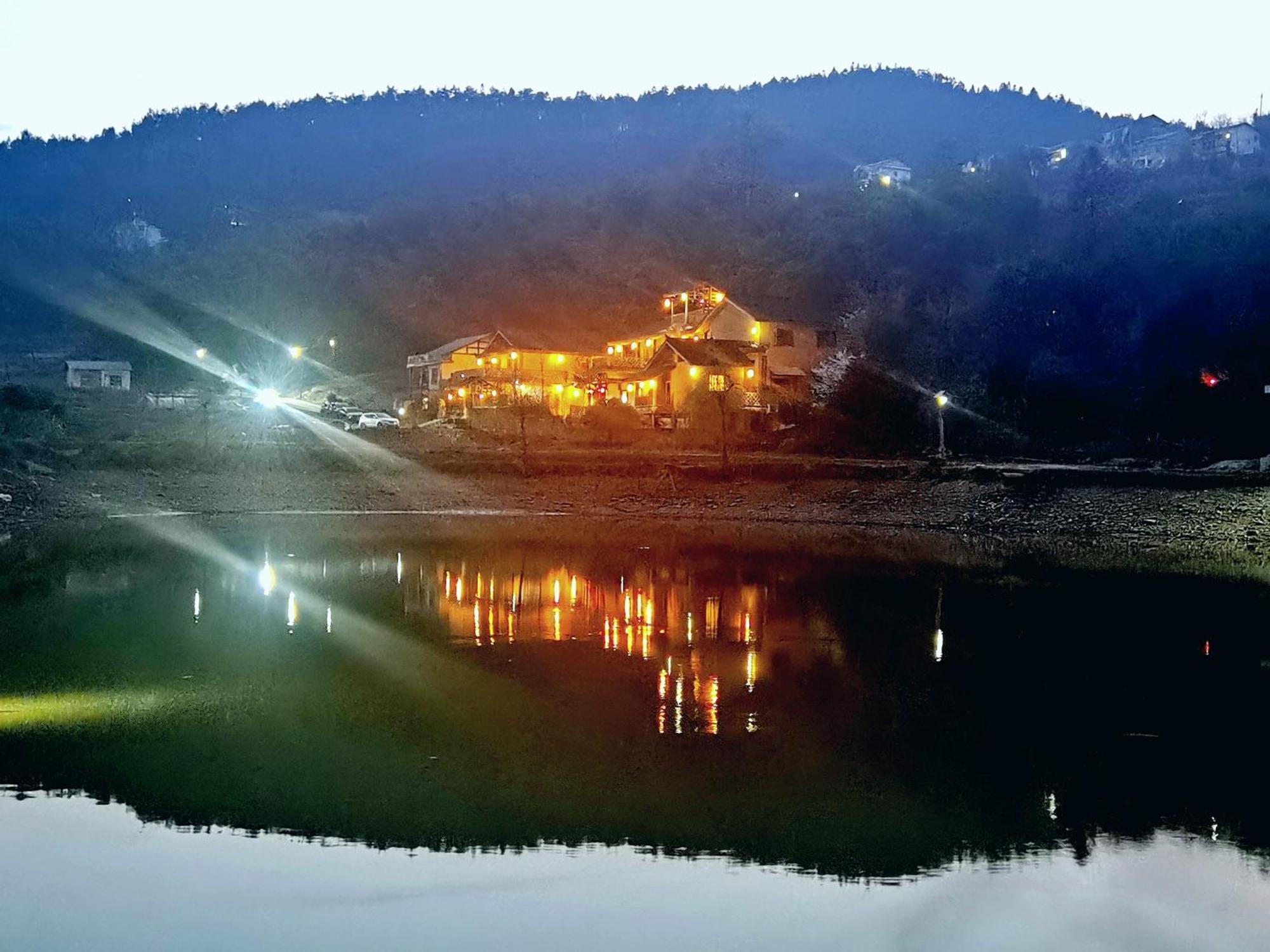 Dayong Antique Feature Resort Чжанцзяцзе Экстерьер фото