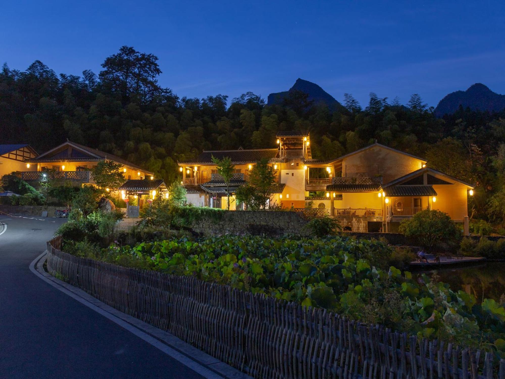 Dayong Antique Feature Resort Чжанцзяцзе Экстерьер фото