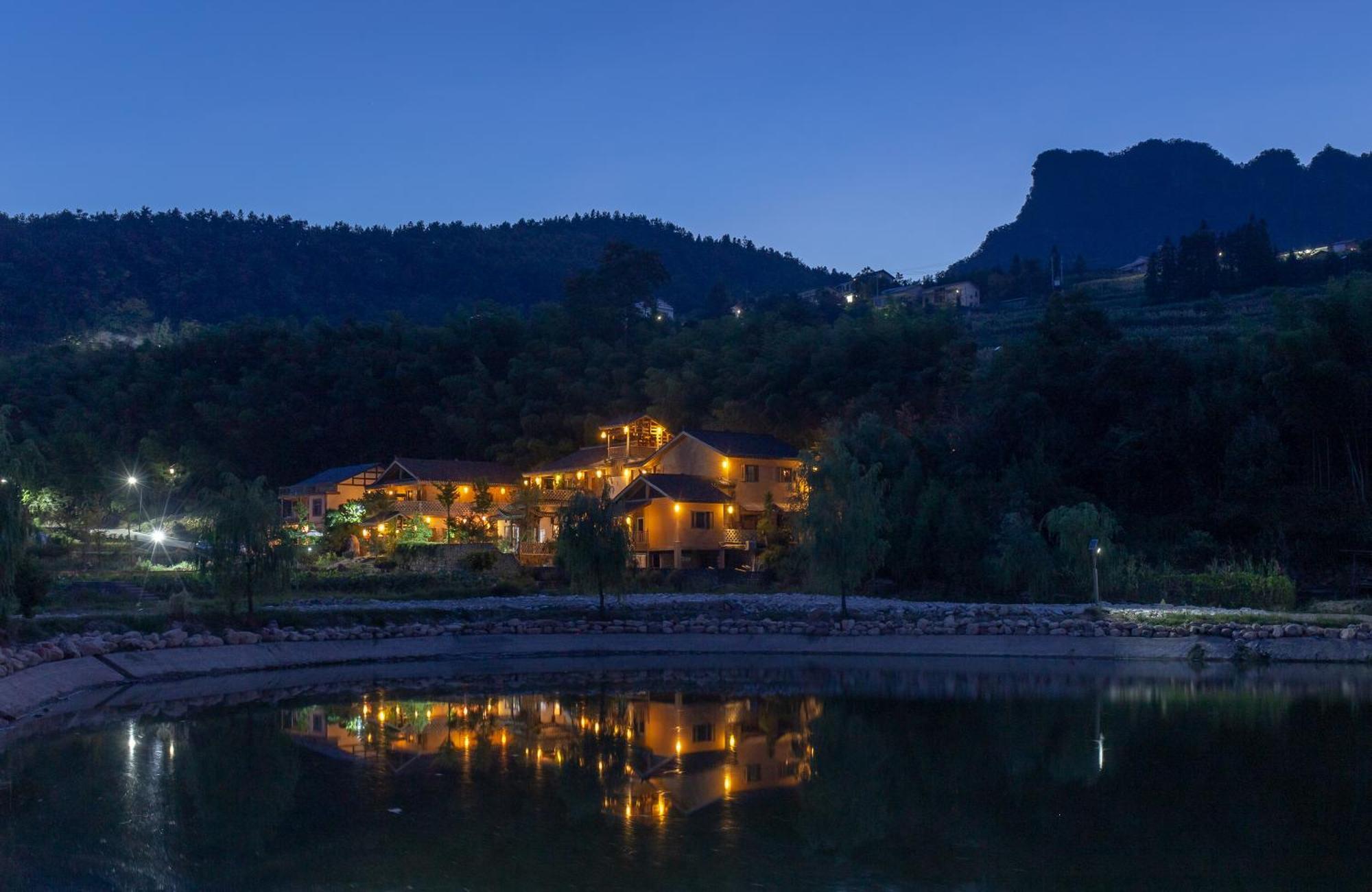 Dayong Antique Feature Resort Чжанцзяцзе Экстерьер фото